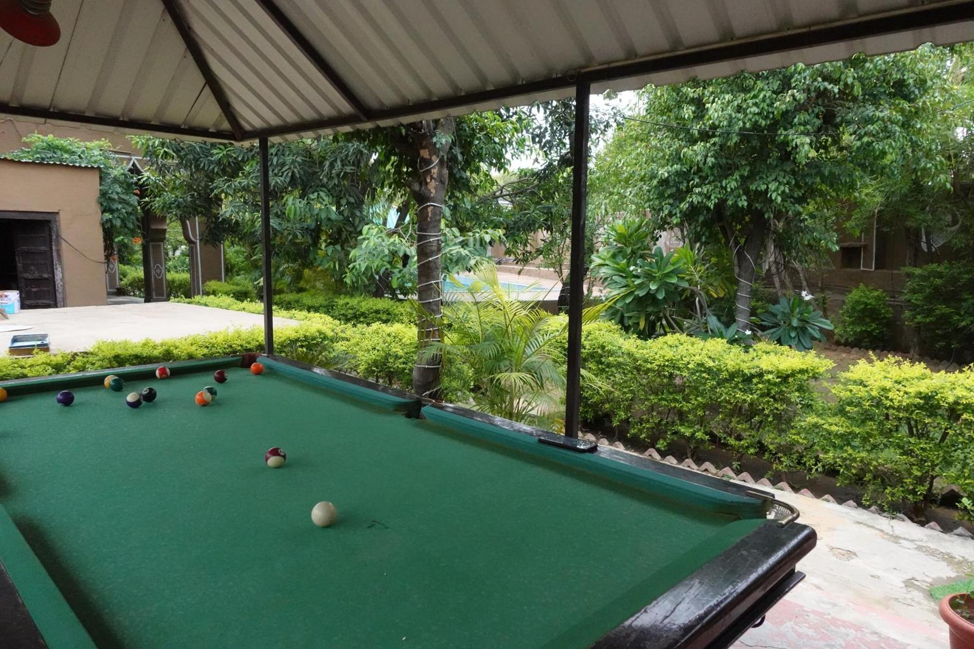 Pushkar Vela Resort Bagian luar foto